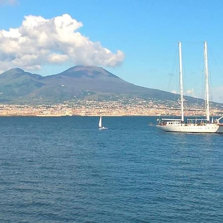 Napoli Storia E Mare Bed & Breakfast Exterior foto